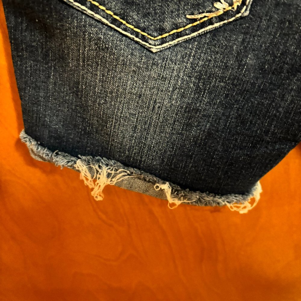 Amethyst Women's Jean Shorts Size: 0 Raw Hem - Picture 11 of 11